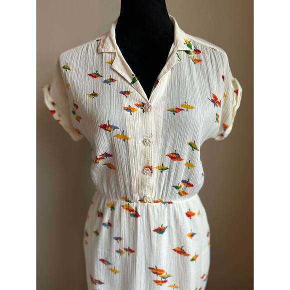 VINTAGE Women's Cut 60's/70's Cream Parrot Printed Short Sleeve Midi Dress SZ M - Picture 2 of 7